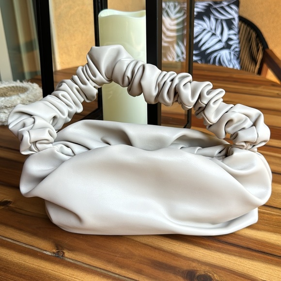 THE PARKER BAG - Picture 2 of 7